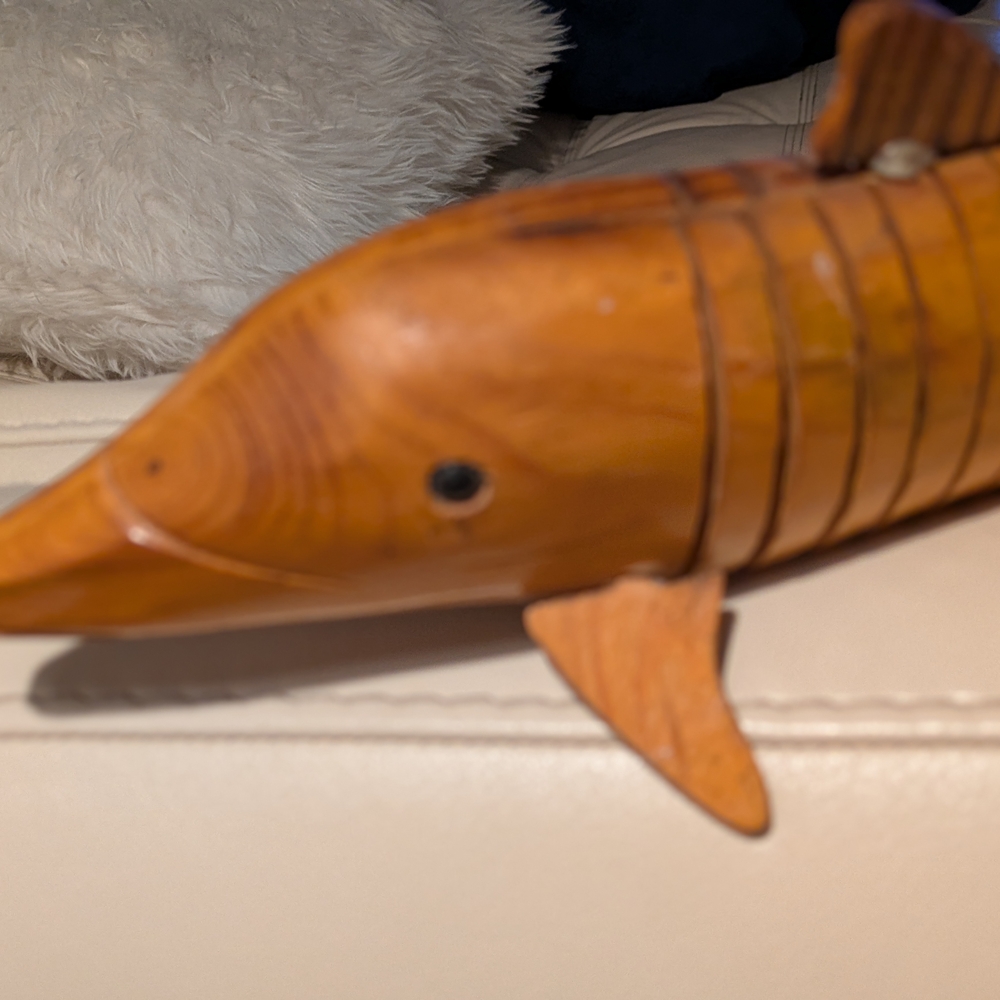 Brown Ribbed Wooden Fish Decor Accessory - Picture 2 of 11